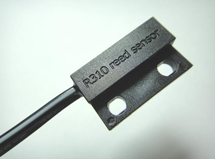 R310フランジマウントリードスイッチセンサー R310フランジマウントリードスイッチセンサー
